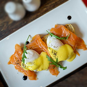 Eggs Benedict - Vegan breakfast Moorabbin